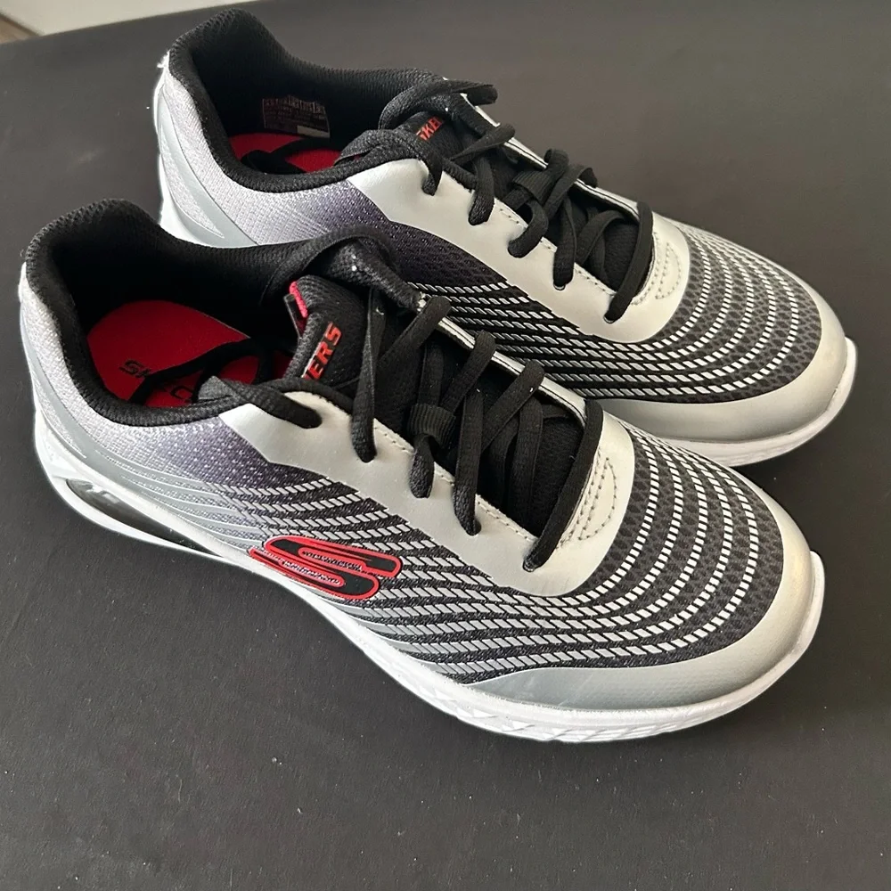 Skechers Microspec Max ll Zarborg/Woman’s 6/Big Kid’s 4.5/NWOT